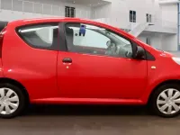 Używany Peugeot 107 Access 2013 Czerwony Hatchback