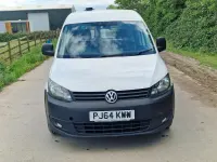 Begagnad VW Caddy 74 HK (54 kW) 2014 Vit Minibuss