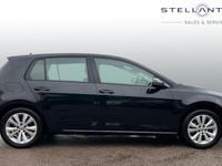 Used VW Golf VII SE 125 HP (91 kW) 2017 Black Hatchback