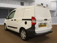 Used Ford Transit Courier Trend 2020 Frozen white Van