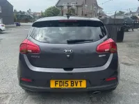 Używany Kia Ceed 2015 Srebrny Hatchback