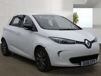 Used Renault Zoe Dynamique 64 kW (88 HP) 2016 White Hatchback