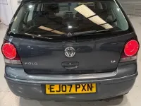 Begagnad VW Polo S 75 HK (55 kW) 2007 Grå Halvkombi