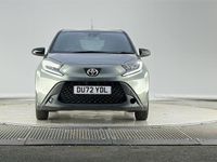 Used Toyota Aygo X 72 HP (52 kW) 2022 Green SUV