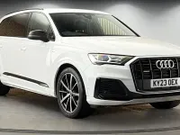 Używany Audi Q7 Black Edition 340 KM (250 kW) 2023 Biały SUV