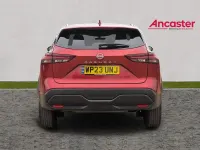 Used Nissan Qashqai Acenta Premium 158 HP (116 kW) 2023 Red SUV