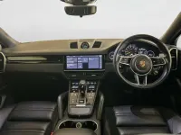 Used Porsche Cayenne 462 HP (339 kW) 2019 Silver SUV