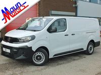Used Vauxhall Vivaro S 145 HP (106 kW) 2024 White MPV