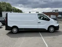 Used Renault Trafic Business 2015 White MPV