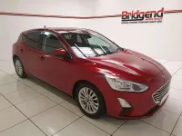 Gebraucht Ford Focus Titanium 2019 Rot Kleinwagen