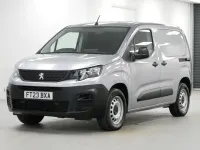 Używany Peugeot E-Partner Premium 100 kW (136 KM) 2023 Szary Minivan