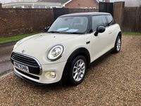 Begagnad Mini Cooper Hatch 2018 Vit Halvkombi