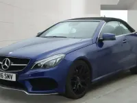 Begagnad Mercedes E220 AMG line 2016 Blå Cab