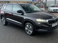 Usado Skoda Karoq SE Drive 114 HP (83 kW) 2023 Preto SUV