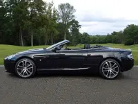 Begagnad Aston Martin DB9 470 HK (345 kW) 2011 Svart Cab
