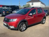 Used Dacia Sandero Essentiel 90 HP (66 kW) 2019 Red Hatchback