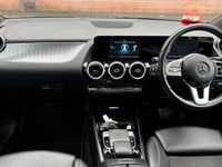 Used Mercedes B180 134 HP (98 kW) 2019 Blue MPV