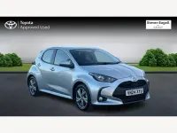 Usado Toyota Yaris Hybrid 2024 Prateado Citadino