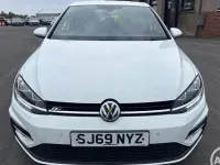 Begagnad VW Golf VII R-line 150 HK (110 kW) 2019 Vit Halvkombi