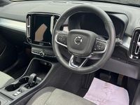 Used Volvo XC40 Core 163 HP (119 kW) 2022 Black SUV