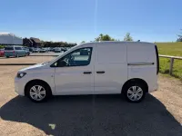Begagnad VW Caddy S 122 HK (89 kW) 2021 Vit Minibuss