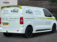 Used Peugeot Expert Sport 175 HP (128 kW) 2026 White Van