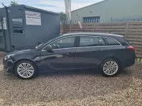 Used Vauxhall Insignia 140 HP (102 kW) 2014 Black Estate