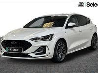 Begagnad Ford Focus ST-Line X 153 HK (112 kW) 2024 Vit Halvkombi