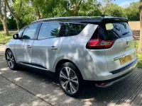 Usado Renault Grand Scénic IV Dynamique 110 HP (80 kW) 2017 Preto Monovolume
