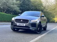 Usado Jaguar E-Pace R-Dynamic 180 CV (132 kW) 2019 Gris SUV
