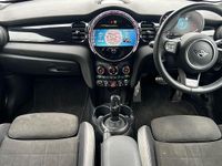 Używany Mini John Cooper Works Hatch 228 KM (167 kW) 2023 Biały Hatchback