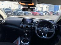 Used Nissan Juke Acenta 112 HP (82 kW) 2022 White SUV