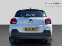 Begagnad Citroën C3 PureTech 82 HK (60 kW) 2022 Vit Halvkombi