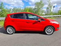 Usado Ford Fiesta Titanium X 100 CV (73 kW) 2016 Rojo Utilitario