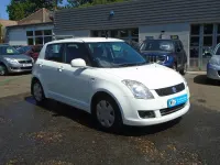 Used Suzuki Swift SZ3 70 HP (51 kW) 2010 White Hatchback