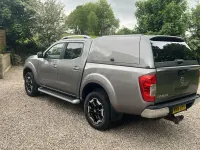 Begagnad Nissan Navara Tekna 190 HK (139 kW) 2019 Grå Pickup