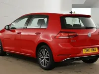 Used VW Golf VII SE 125 HP (91 kW) 2017 Red Hatchback