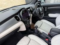 Used Mini Cooper Exclusive 2021 Blue/black Hatchback