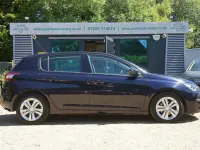Used Peugeot 308 Active 120 HP (88 kW) 2016 Blue Hatchback