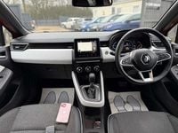 Used Renault Clio V Techno 2023 Orange Hatchback