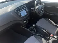 Used Hyundai i20 SE 101 HP (74 kW) 2019 White Hatchback