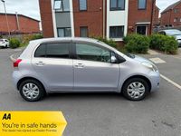 Used Toyota Yaris 87 HP (63 kW) 2010 Silver Hatchback