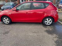Used Hyundai i30 Comfort 108 HP (79 kW) 2009 Red Hatchback