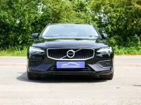 Used Volvo V60 Momentum 163 HP (119 kW) 2022 Black Estate