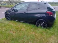Used Peugeot 208 2017 Black Hatchback