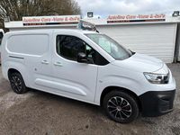 Begagnad Fiat Doblò S 2023 Vit Minibuss