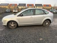 Used Ford Focus Ghia 100 HP (73 kW) 2005 Silver Hatchback