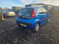 Begagnad Peugeot 107 68 HK (50 kW) 2010 Blå Halvkombi