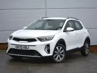 Usado Kia Stonic 99 CV (72 kW) 2022 Blanco SUV
