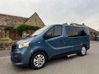 Used Renault Trafic Business 2018 Blue MPV